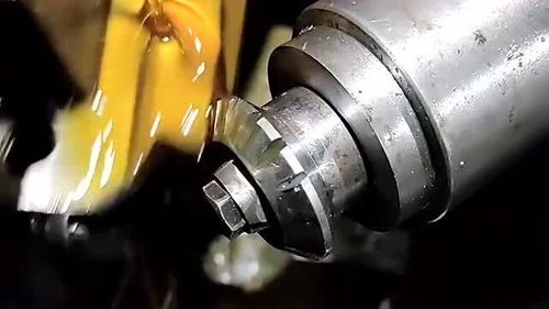 精密的小零件都是這樣加工出來(lái)的,機(jī)器加工速度快也不怕出錯(cuò),看著真不錯(cuò)
